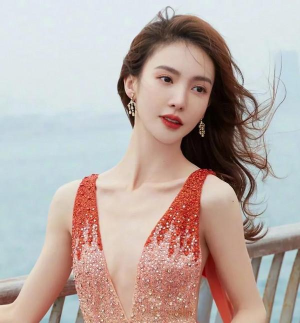 顏值高卻不怎麼火了的女星，你認識多少人呢？