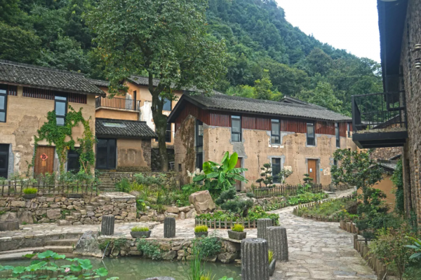 700年神秘古村落意外走紅！霧海竹林萬畝，24h鮮氧環繞，宛若仙境