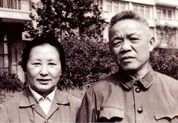 67年毛主席在療養，韓先楚在休養所開槍射鳥，毛主席作何反應？