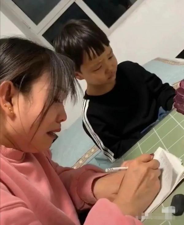 一寫作業雞飛狗跳,寶媽學會這幾招,成功讓娃高效寫作業 一寫作業雞飛狗跳,寶媽學會這幾招,成功讓娃高效寫作業