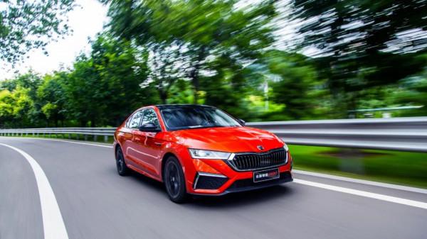 讓“德味兒”更親民 試駕斯柯達明銳PRO 讓“德味兒”更親民 試駕斯柯達明銳PRO