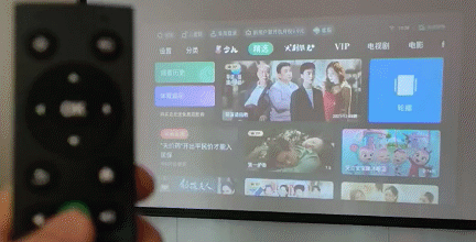 HOMAX享受家庭巨幕電影：泰捷WEBOX T1s智慧投影