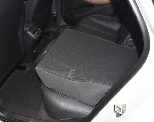 別克威朗Pro配置解讀，升級四缸發動機，零百加速7&period;7秒，實力如何