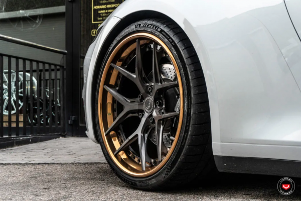 如何讓一臺保時捷911 Carrera 4S脫穎而出