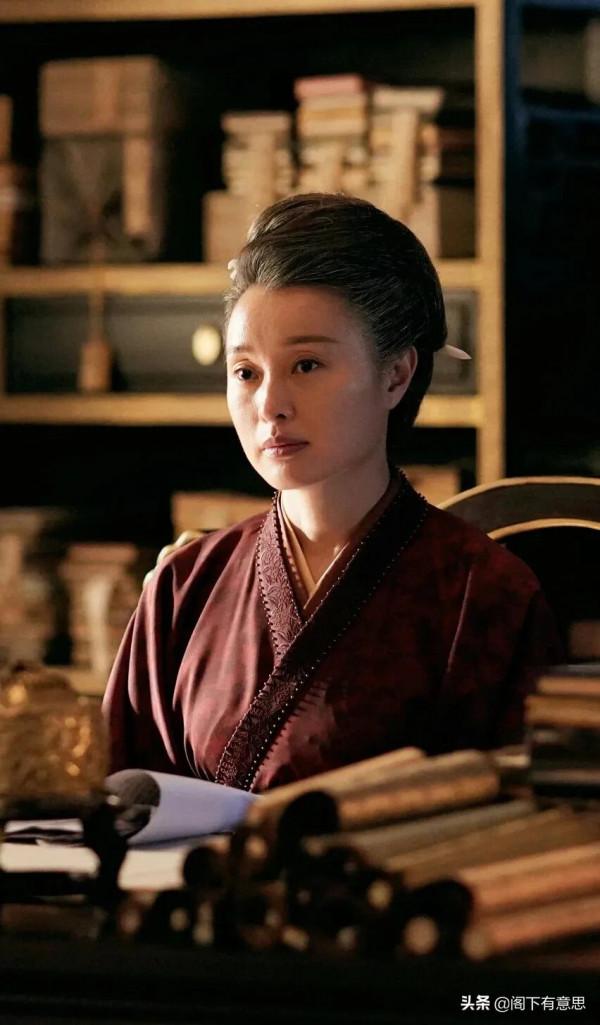 上海籍名媛吳越，49歲未嫁未婚知性寫真集