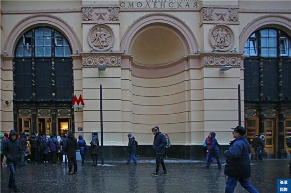 俄羅斯莫斯科旅行，不要錯過參觀宮殿般令人驚豔的地鐵