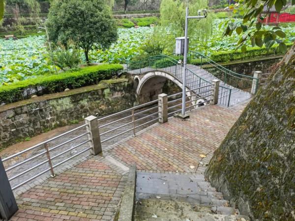 西南交大峨眉校區,難在記憶裡畫一個“X” 西南交大峨眉校區,難在記憶裡畫一個“X”