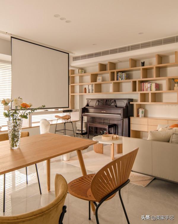 一入他家就被溫馨治癒的氛圍給迷住，全屋明亮又幹淨，太有品味了