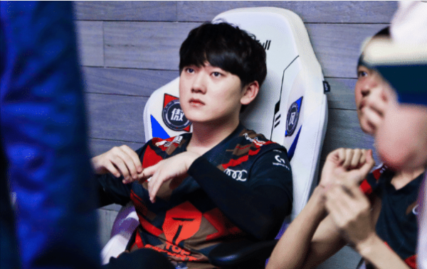 “LOL亞運會全華班配置引爭議”，Knight首發穩了，AD位懸念很大