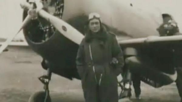 “民族英雄”高志航，30歲英勇犧牲，留下的校花妻子過得如何？