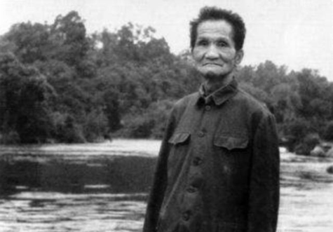 被關十四年的“瘋老頭”，唯一從白公館成功逃脫的人，他叫韓子棟