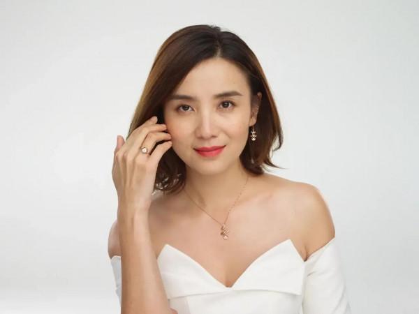 宋佳無美顏生圖，未修超清生圖，白色連衣裙美照