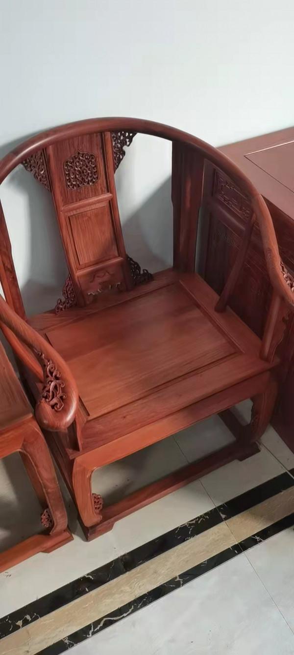 4900緬甸花梨兩拼皇宮椅三件套今日先發部分，大家看值不值？