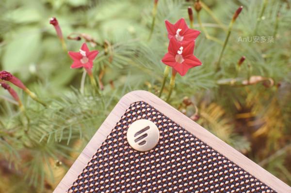 中秋:優雅木質氣息裡的聽覺享受,漫步者M230 中秋:優雅木質氣息裡的聽覺享受,漫步者M230