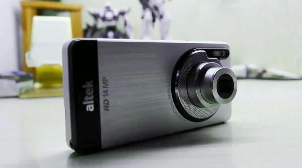 在2021年體驗一款長得像相機的手機,磚頭造型,光學變焦拍出專業 在2021年體驗一款長得像相機的手機,磚頭造型,光學變焦拍出專業