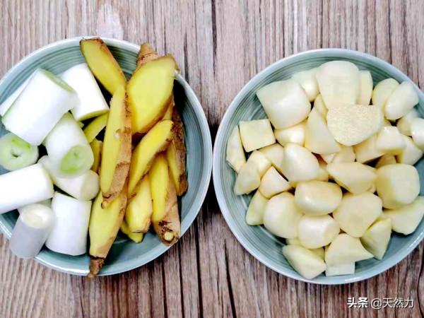 炒雞簡單又好吃的正確做法，不柴不腥，雞肉滑嫩入味，超下飯