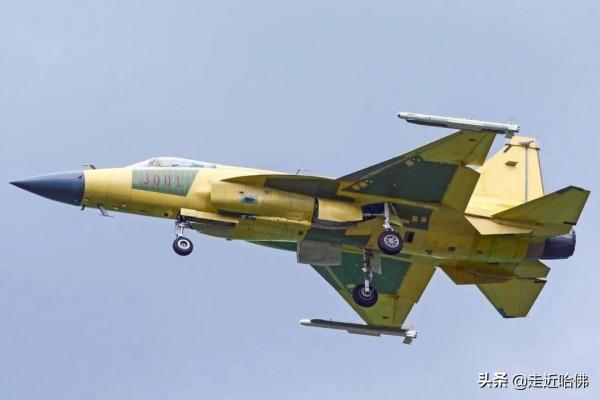 “梟龍”3戰鬥機批次下線，巴基斯坦空軍收穫首款三代半戰機