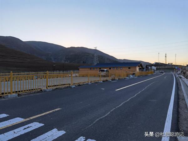 漢EV自駕新疆，遇連續60公里的長下坡，電池充滿動能回收系統正常