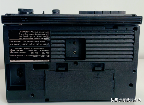 日立HITACHI TRK-510E 收錄機音響 2波段行動式收音機 日立HITACHI TRK-510E 收錄機音響 2波段行動式收音機