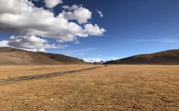 想欣賞“藍冰”奇景不用去貝加爾湖了，西南邊陲普莫雍錯驚豔你