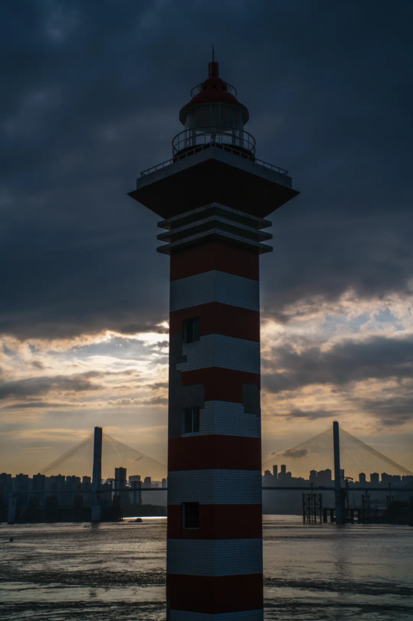 一千出頭的國產徠卡式50mm F1.4鏡頭 一千出頭的國產徠卡式50mm F1.4鏡頭