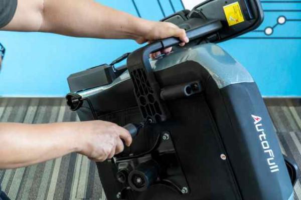 炫酷指數拉滿！這個電競椅竟然帶螢幕—傲風 機械大師Pro電競椅上手體驗