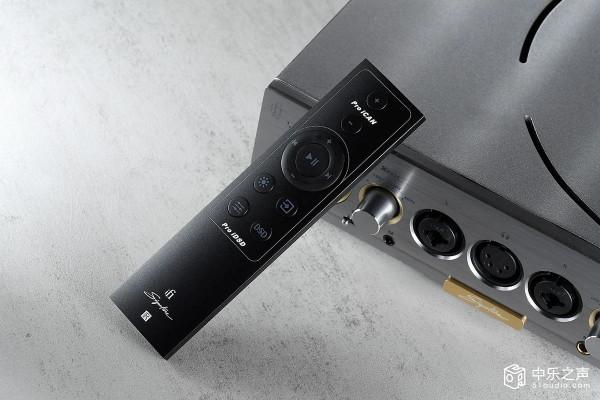 iFi Pro iCAN Signature：膽石兼備耳放加前級