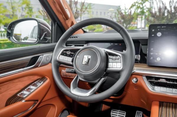 預售價39.5萬,3.0T+9AT,霸氣又豪華,實拍坦克500 定製版 預售價39.5萬,3.0T+9AT,霸氣又豪華,實拍坦克500 定製版