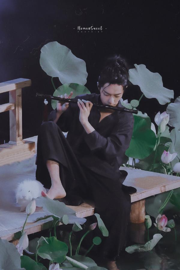 #肖戰時尚芭莎雜誌#荷塘映月色,月色撩人心,高馬尾永遠滴神 #肖戰時尚芭莎雜誌#荷塘映月色,月色撩人心,高馬尾永遠滴神