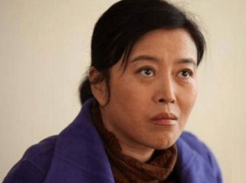 為愛兩度下跪，四次流產，“悲情影后”丁嘉麗與孫紅雷的愛恨糾纏