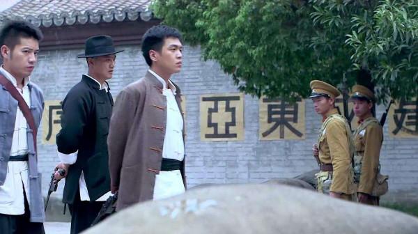 新版《雪豹》定檔,於震克拉拉參演,張若昀和某文姓演員未迴歸 新版《雪豹》定檔,於震克拉拉參演,張若昀和某文姓演員未迴歸