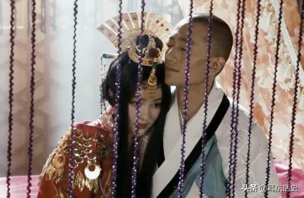 段譽和虛竹有過一次交手，那次對決暗示了他們的結局，都晚景淒涼