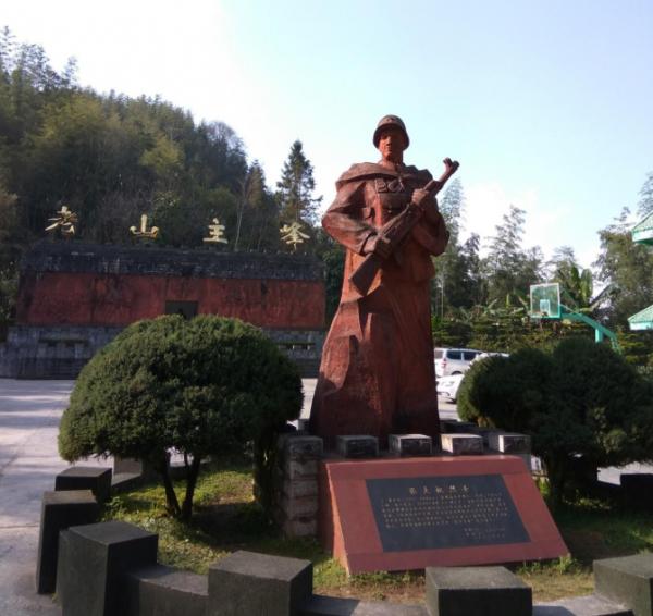 十年兩山輪戰：各軍區輪番上陣，打到越南畏戰，蘭州軍區直播戰鬥