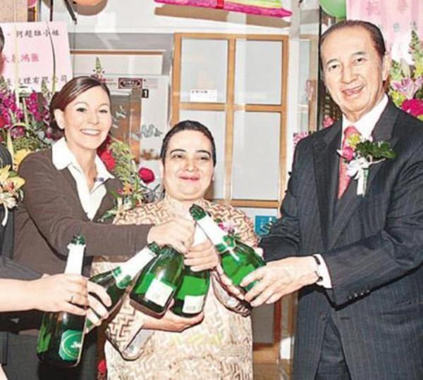 豪門從來沒有“小白兔”，賭王長房之女何超賢也是一名“狠角色”