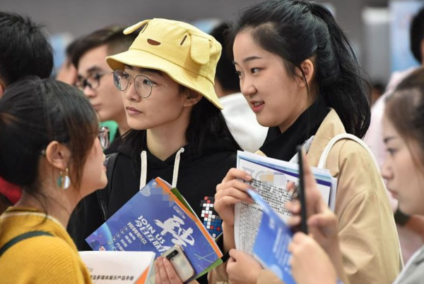 畢業工作後才知道，校招和社招區別這麼大，後悔沒聽輔導員的話