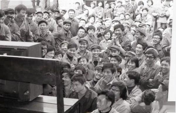 07年足壇鐵門李富勝葬禮：千人悼念，蔡明到場，曾力保王治郅軍籍