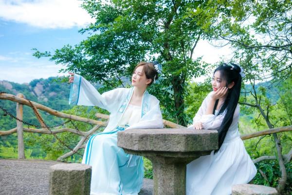 福利放送｜愛在巨石山，跨年迎接新春，穿漢服免費入園