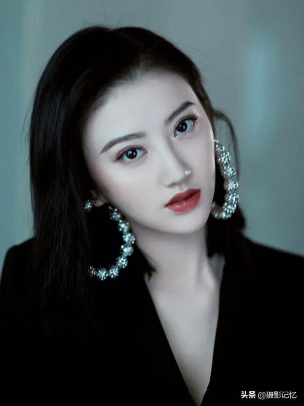 景甜：嬌豔驚人，冠壓群芳