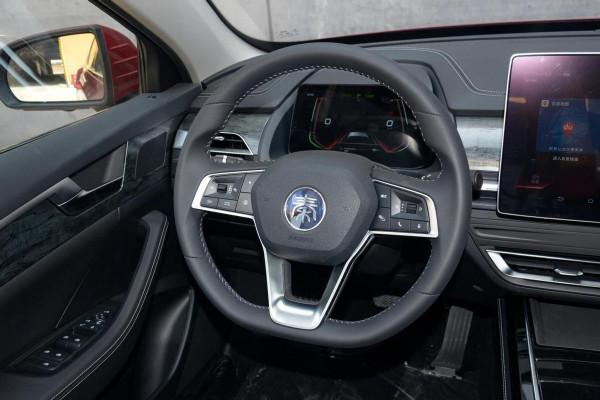 沒讓國人失望的比亞迪,配中文按鍵+車標,續航520公里14.99萬起 沒讓國人失望的比亞迪,配中文按鍵+車標,續航520公里14.99萬起