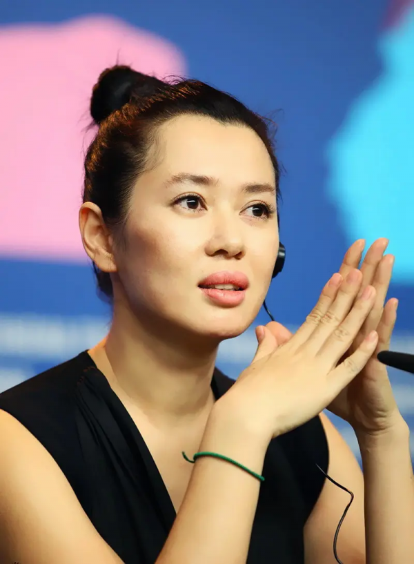 至今未嫁的8位大齡女星，多人情史複雜，1人情史為零，沒談過戀愛