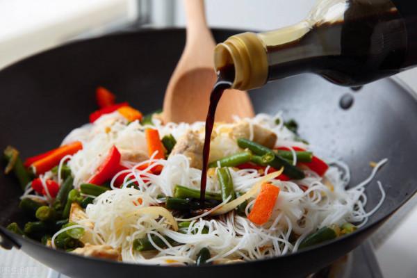 “泡水、分步、等味道”，這三個烹飪習慣，會提升廚藝