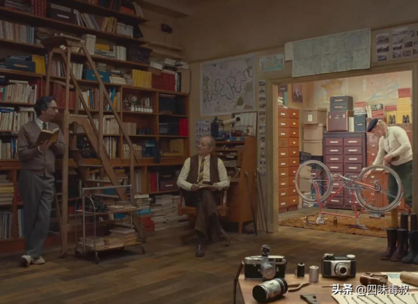 《法蘭西特派》：韋斯·安德森獻給報社的“情詩”