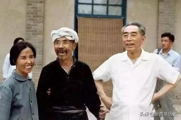 1976年1月8日，敬愛的周總理與世長辭，他一生為國為民，鞠躬盡瘁