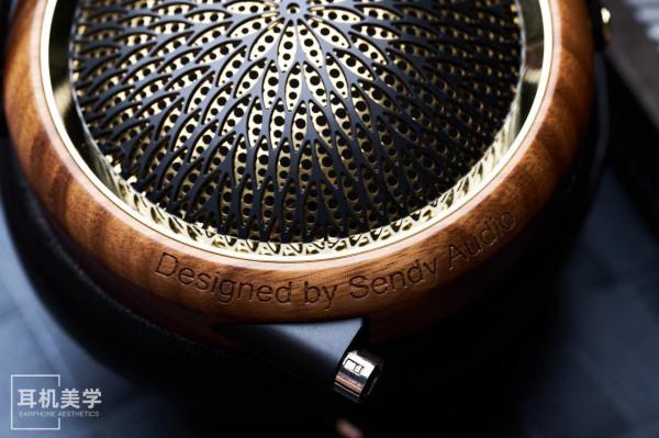 八珍玉食 五味俱全——DC評聲迪孔雀 八珍玉食 五味俱全——DC評聲迪孔雀