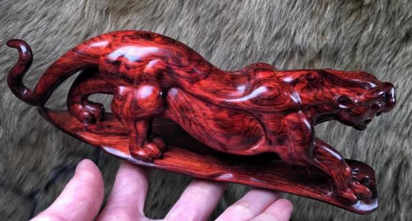 小葉紫檀木生花梨紋，這木雕好別緻啊