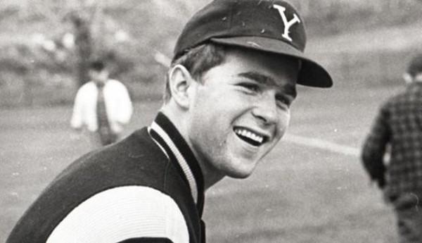 1970年,尼克松看上了22歲的查爾斯,親自做媒讓女兒和他單獨相處 1970年,尼克松看上了22歲的查爾斯,親自做媒讓女兒和他單獨相處