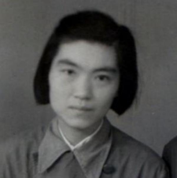 上海姑娘嫁給副部長，7年後丈夫突然坦白：其實我是毛主席的堂弟