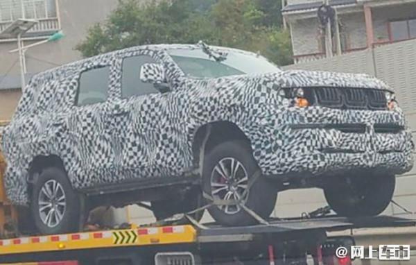 北汽BJ60實車曝光！跟坦克500差不多大，賣20-29萬，明年上市