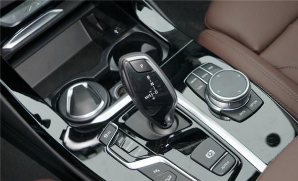 外觀很帥氣，配2.0T發動機，寶馬X3 xDrive28i M運動套裝版實力解析