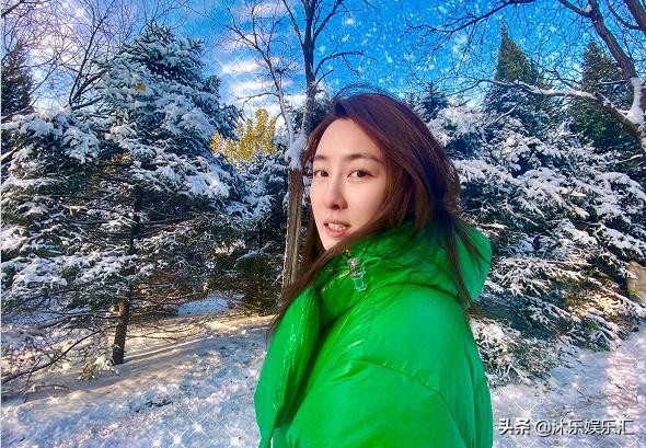 2021年的初雪，大雪紛飛，看看馮鞏賈玲李玉剛等眾星在幹啥